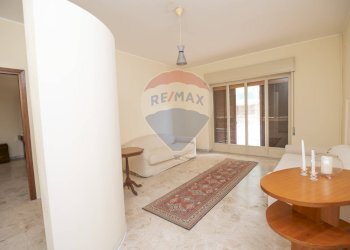 Soggiorno - Appartamento via Madonna della Via
 
161, Caltagirone - foto 8