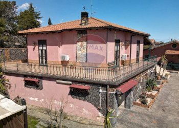 Casa all\'aperto - Villa via monpilieri
 
104, Mascalucia - foto 1