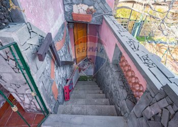 Scale - Villa via monpilieri
 
104, Mascalucia - foto 37