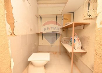 Dispensa di stoccaggio - Locale Commerciale VIA SAN BONAVENTURA
 
18, Caltagirone - foto 12