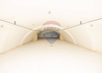 Stanza vuota - Locale Commerciale VIA SAN BONAVENTURA
 
18, Caltagirone - foto 17