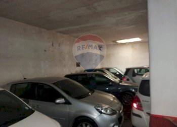 Parcheggio - Box Via Giovanni Lavaggi
 
11, Catania - foto 24