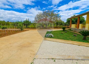 Giardino - Villa C/DA REGALSEMI
 
SN, Caltagirone - foto 7