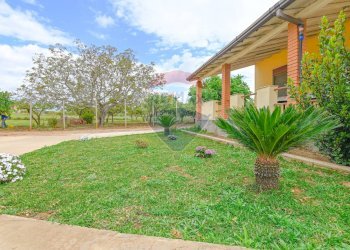 Giardino - Villa C/DA REGALSEMI
 
SN, Caltagirone - foto 30