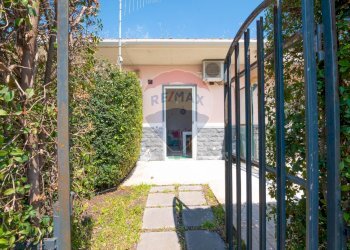 Casa all\'aperto - Villa a Schiera via pietralonga
 
18, Mascali - foto 1