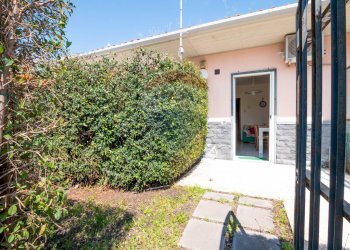 Casa all\'aperto - Villa a Schiera via pietralonga
 
18, Mascali - foto 4