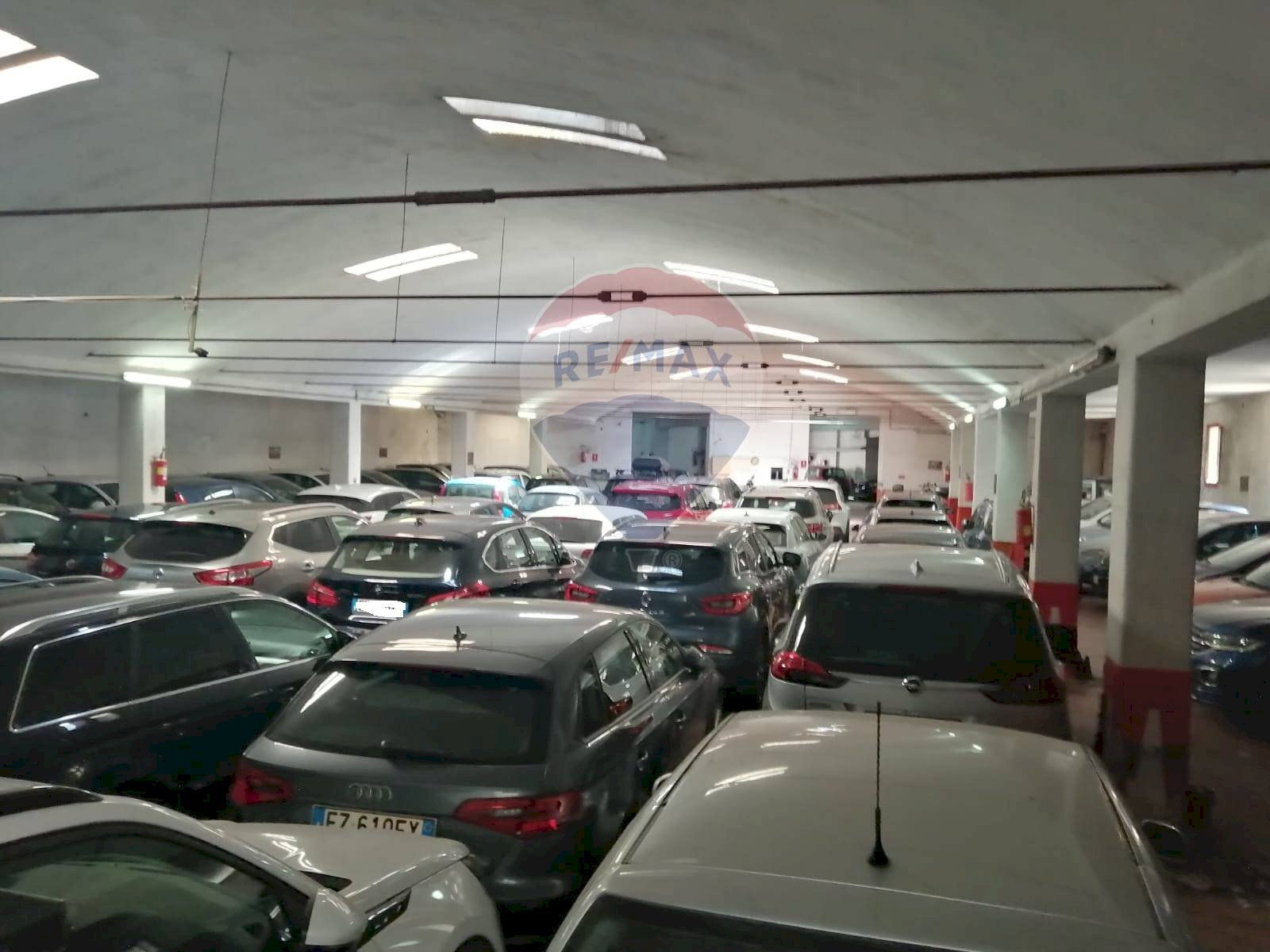 Parcheggio - Commercial Premises Via Giovanni Lavaggi
11, Catania - photo 3