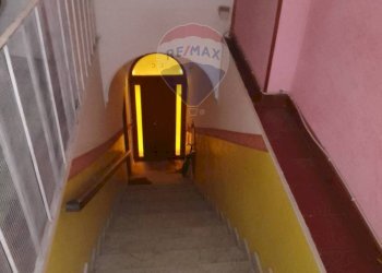 Scale - Casa indipendente via Vittorio Emanuele
 
160, Santa Maria di Licodia - foto 12