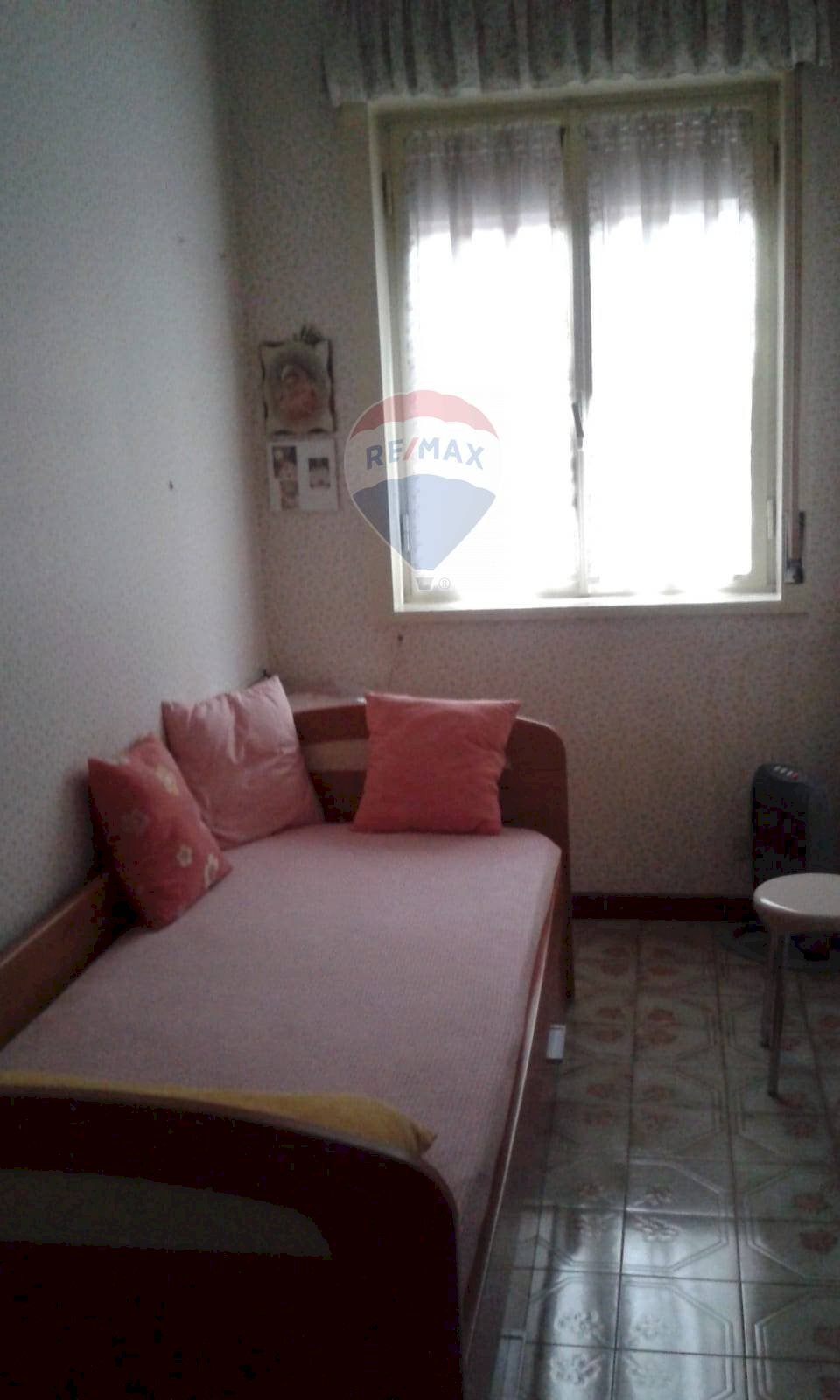 Camera / camera da letto - Independent house VIA G, MAMELI
 
13, Paterno - photo 3