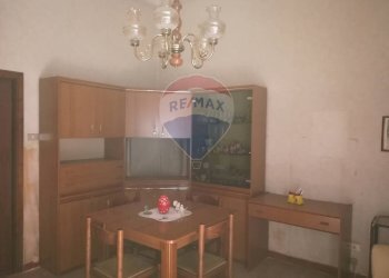 Sala da pranzo - Casa indipendente VIA G, MAMELI
 
13, Paterno - foto 5