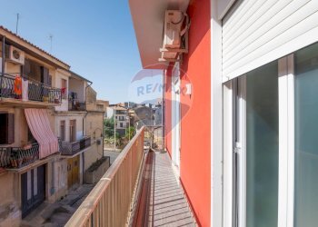 Balcone - Casa indipendente Via Massimo D'Azeglio
 
122, Grammichele - foto 3
