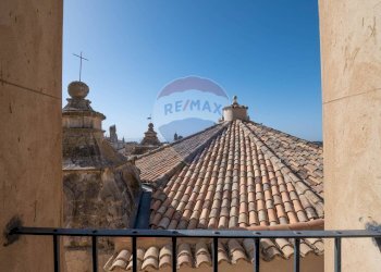 Edificio all\'aperto - Appartamento Scala SS. Maria del Monte
 
7, Caltagirone - foto 4