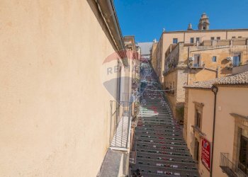 Edificio all\'aperto - Appartamento Scala SS. Maria del Monte
 
7, Caltagirone - foto 6