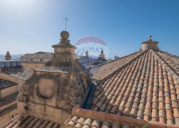 Edificio all\'aperto - Appartamento Scala SS. Maria del Monte
 
7, Caltagirone - foto 10