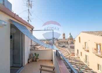 Balcone - Appartamento Scala SS. Maria del Monte
 
7, Caltagirone - foto 29