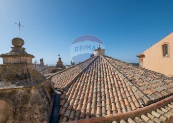 Edificio all\'aperto - Appartamento Scala SS. Maria del Monte
 
7, Caltagirone - foto 34