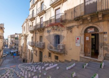 Edificio all\'aperto - Appartamento Scala SS. Maria del Monte
 
7, Caltagirone - foto 45