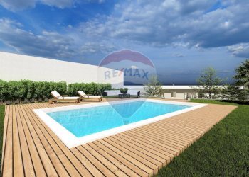 Piscina - Villa VIA LIBERTA'
 
145, Zafferana Etnea - foto 3