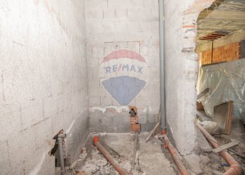 Dettagli - Villa VIA LIBERTA'
 
145, Zafferana Etnea - foto 25