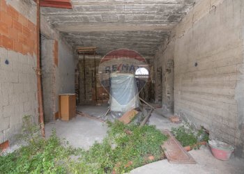 Parcheggio - Villa VIA LIBERTA'
 
145, Zafferana Etnea - foto 26