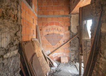 Scale - Villa VIA LIBERTA'
 
145, Zafferana Etnea - foto 35