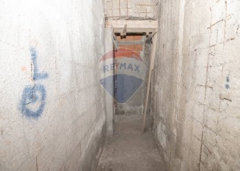 Hall / corridoio - Villa VIA LIBERTA'
 
145, Zafferana Etnea - foto 36