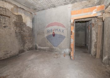 Stanza vuota - Villa VIA LIBERTA'
 
145, Zafferana Etnea - foto 41