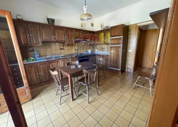 Cucina - Appartamento Via Degli Oleandri
 
22, Caltagirone - foto 8