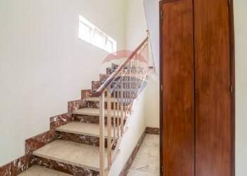 Scale - Quadrilocale Via Kennedy
 
40, Mascalucia - foto 35