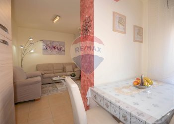 Sala da pranzo - Quadrilocale Via Alfredo Catalani
 
1, Caltagirone - foto 2