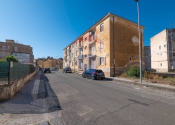 Edificio all\'aperto - Quadrilocale Via Alfredo Catalani
 
1, Caltagirone - foto 4