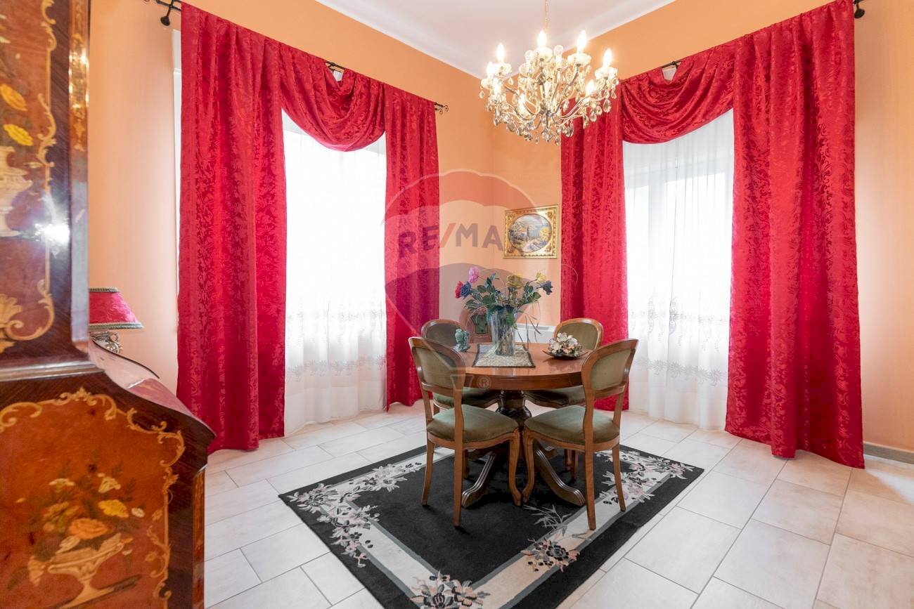 Sala da pranzo - Four-room apartment Via Alessandro Mancini
3, Randazzo - photo 3