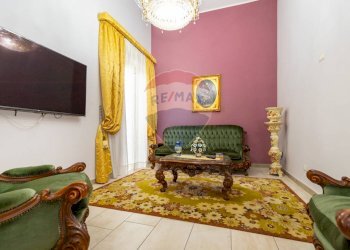 Soggiorno - Four-room apartment Via Alessandro Mancini
 
3, Randazzo - photo 8
