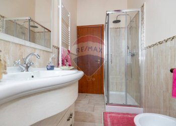 Bagno - Four-room apartment Via Alessandro Mancini
 
3, Randazzo - photo 15