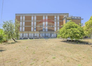 Edificio all\'aperto - Stabile - Palazzo via della regione
178, San Giovanni la Punta - foto 3