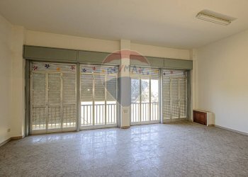 Stanza vuota - Stabile - Palazzo via della regione
178, San Giovanni la Punta - foto 21