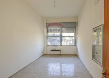 Stanza vuota - Stabile - Palazzo via della regione
178, San Giovanni la Punta - foto 25