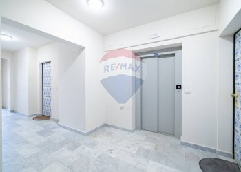 Ricezione / Lobby - Quadrilocale Via Monsignor Salvatore Messina Foti
 
9, Acireale - foto 26