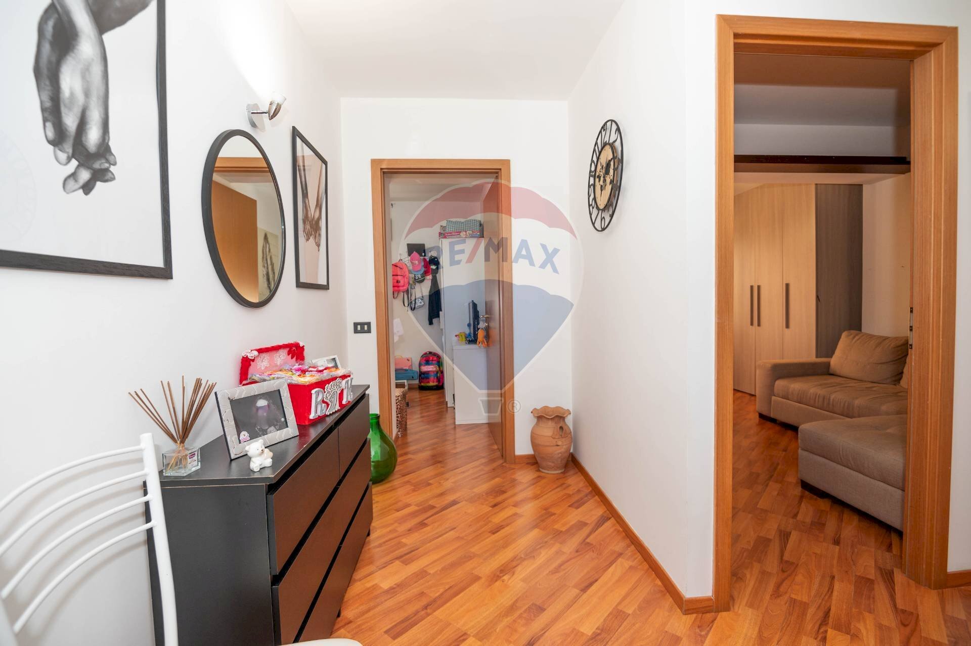 Hall / corridoio - Ufficio via Escuriales
 
69, Caltagirone - foto 1