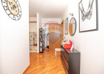 Hall / corridoio - Ufficio via Escuriales
 
69, Caltagirone - foto 11