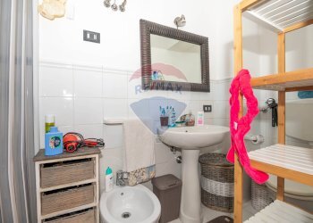 Bagno - Ufficio via Escuriales
 
69, Caltagirone - foto 13