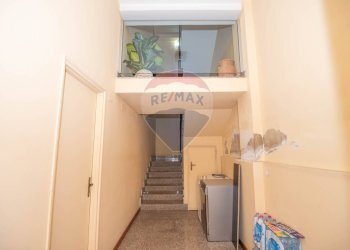 Hall / corridoio - Ufficio via Escuriales
 
69, Caltagirone - foto 16