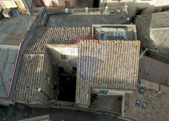 Edificio all\'aperto - Independent house Via Monte di Pietà
 
11, Nicosia - photo 73