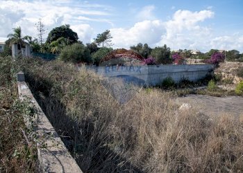 Vista dell\'acqua - Terreno edificabile via Maestrale contrada  Campolato Basso, Augusta - foto 5