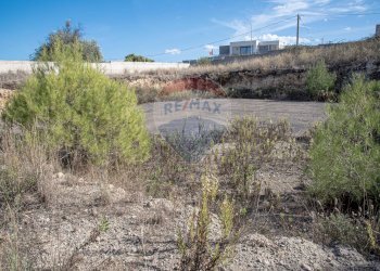 Vista delle montagne - Terreno edificabile via Maestrale contrada  Campolato Basso, Augusta - foto 12