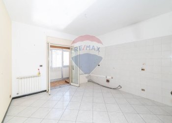 Stanza vuota - Trilocale Via Giovanni Verga
 
9, Aci Catena - foto 3