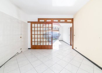 Stanza vuota - Trilocale Via Giovanni Verga
 
9, Aci Catena - foto 15