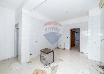 Stanza vuota - Appartamento Via Guglielmo Marconi
 
4, Aci Catena - foto 5