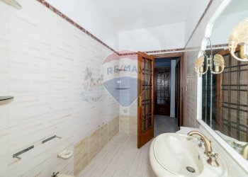 Bagno - Appartamento Via Guglielmo Marconi
 
4, Aci Catena - foto 7