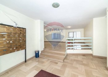 Ricezione / Lobby - Appartamento Via Guglielmo Marconi
 
4, Aci Catena - foto 16